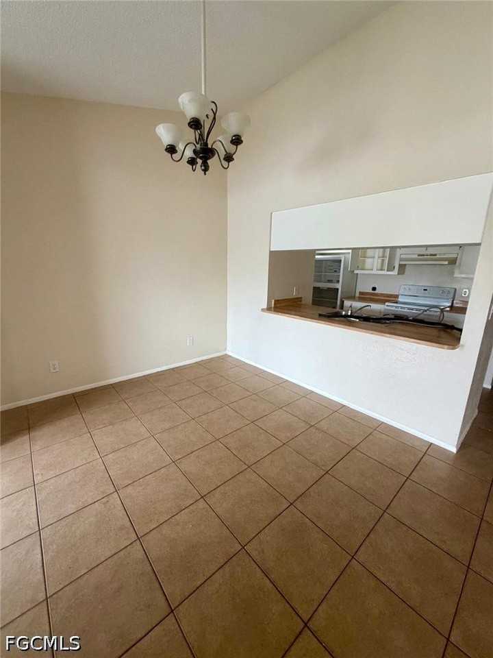 903 Se 13th Ter #A - Photo 4 of 15