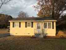 609 W Holly St - Photo 1 of 1