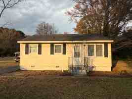featured image of 609 W Holly St