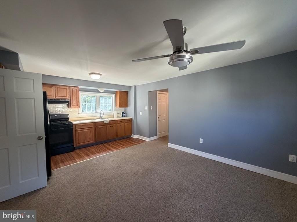 415 Maple St - Photo 5 of 17