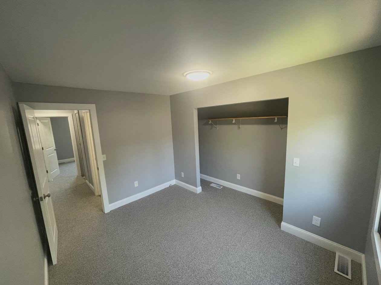 128 Mann Ave - Photo 6 of 6