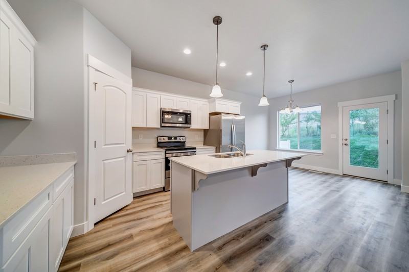 16422 S Bull Spring Ln - Photo 5 of 23