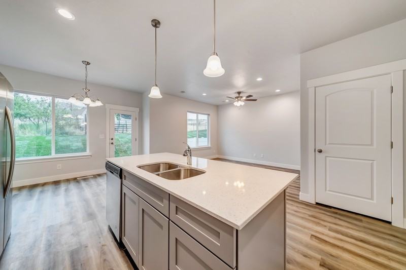 16422 S Bull Spring Ln - Photo 7 of 23