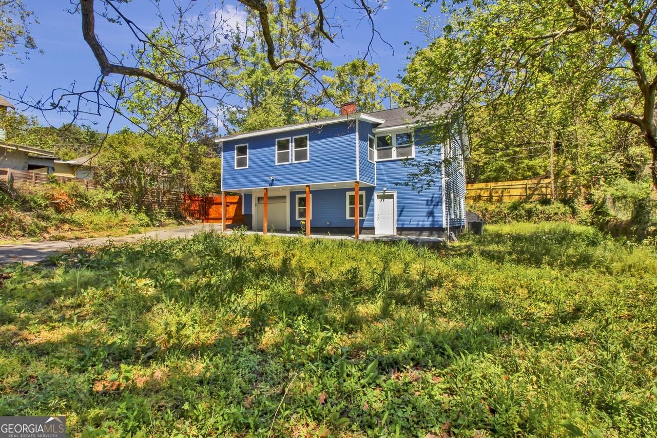 2172 Ben Hill Rd - Photo 4 of 31