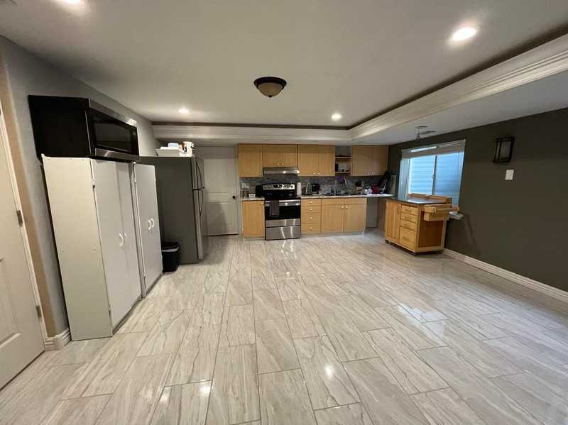 2771 S Ivy Ln - Photo 3 of 8