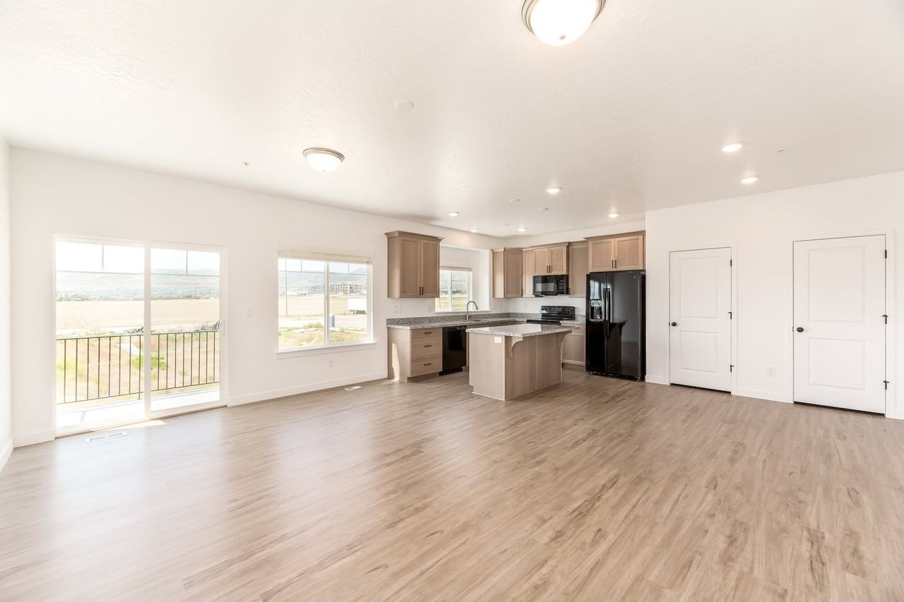 4198 W Gooseneck Ct - Photo 7 of 20