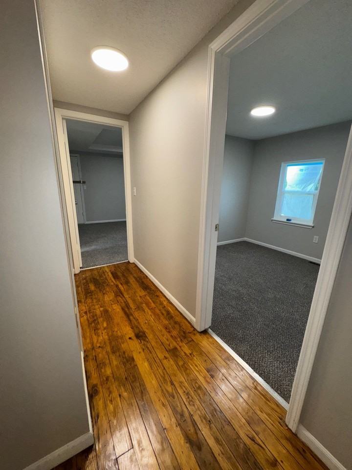 1003 E 83rd Ter - Photo 6 of 11