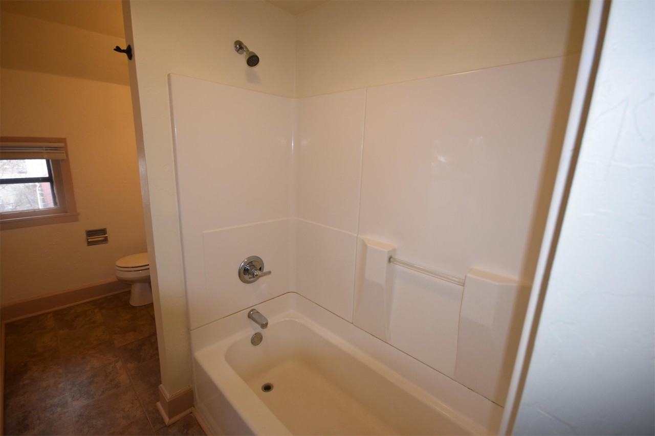 610 W. 9th Ave - Photo 3 of 10
