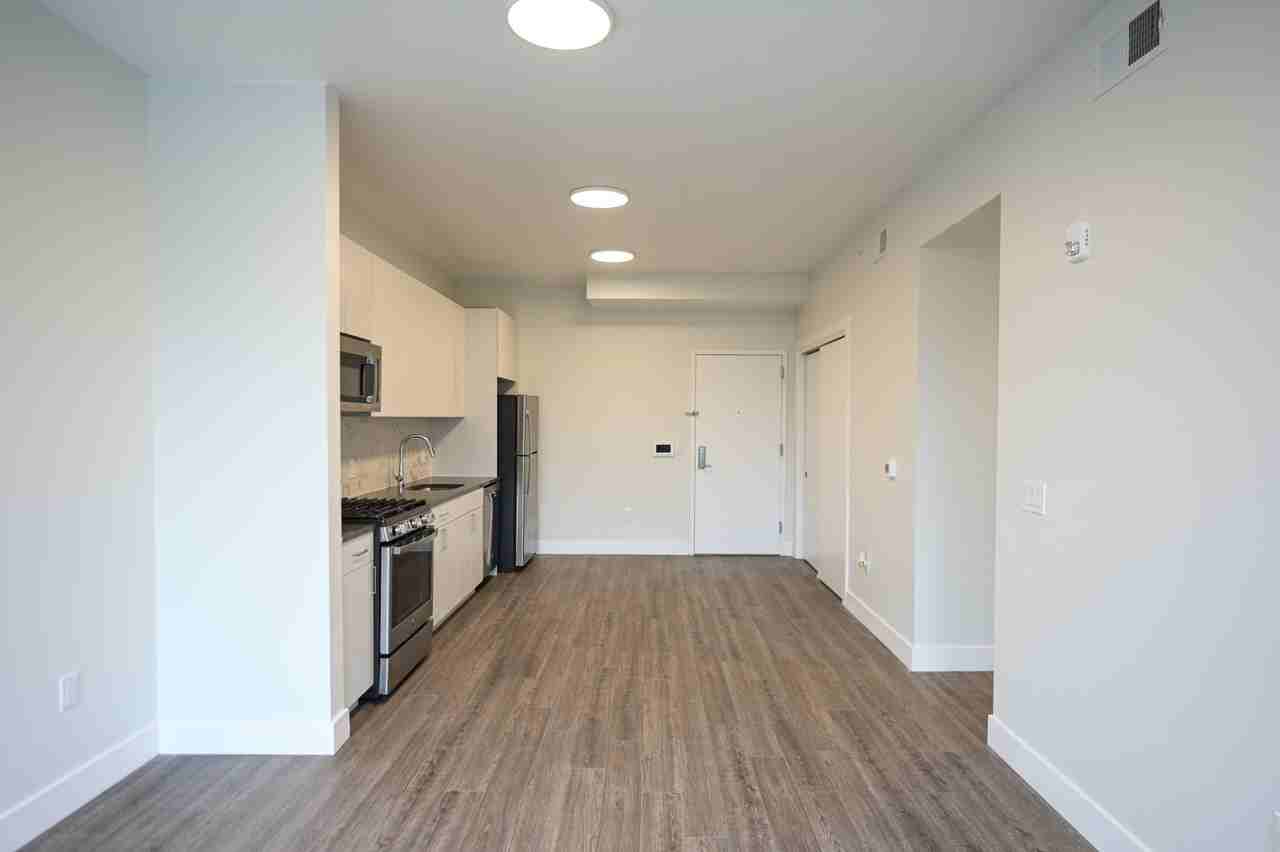 475 William Street - Photo 3 of 50