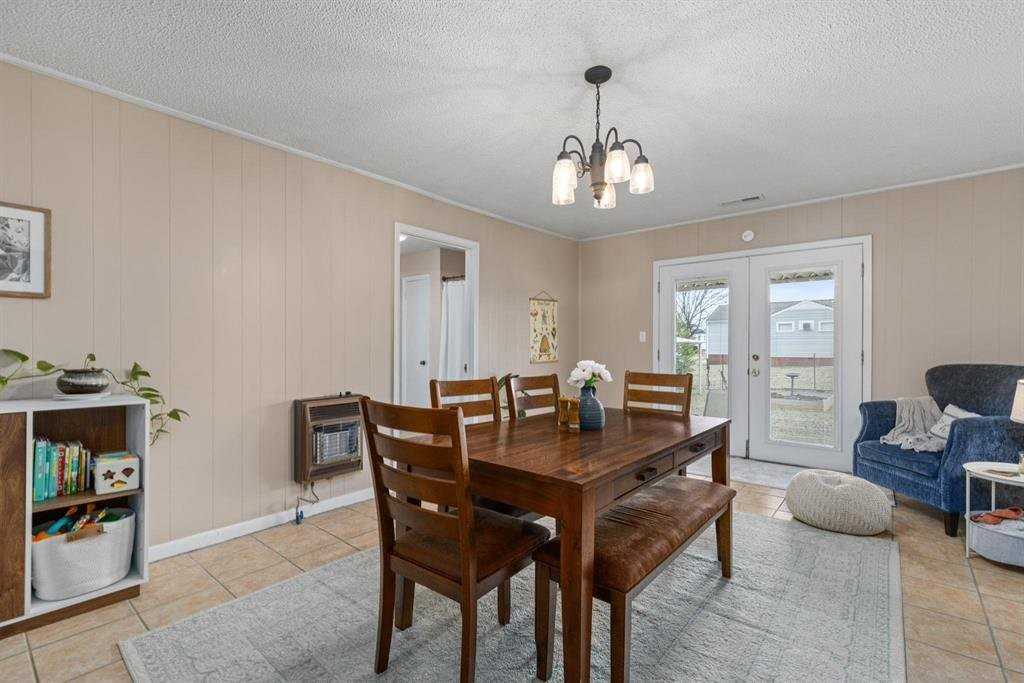 800 Ford Ave - Photo 4 of 18
