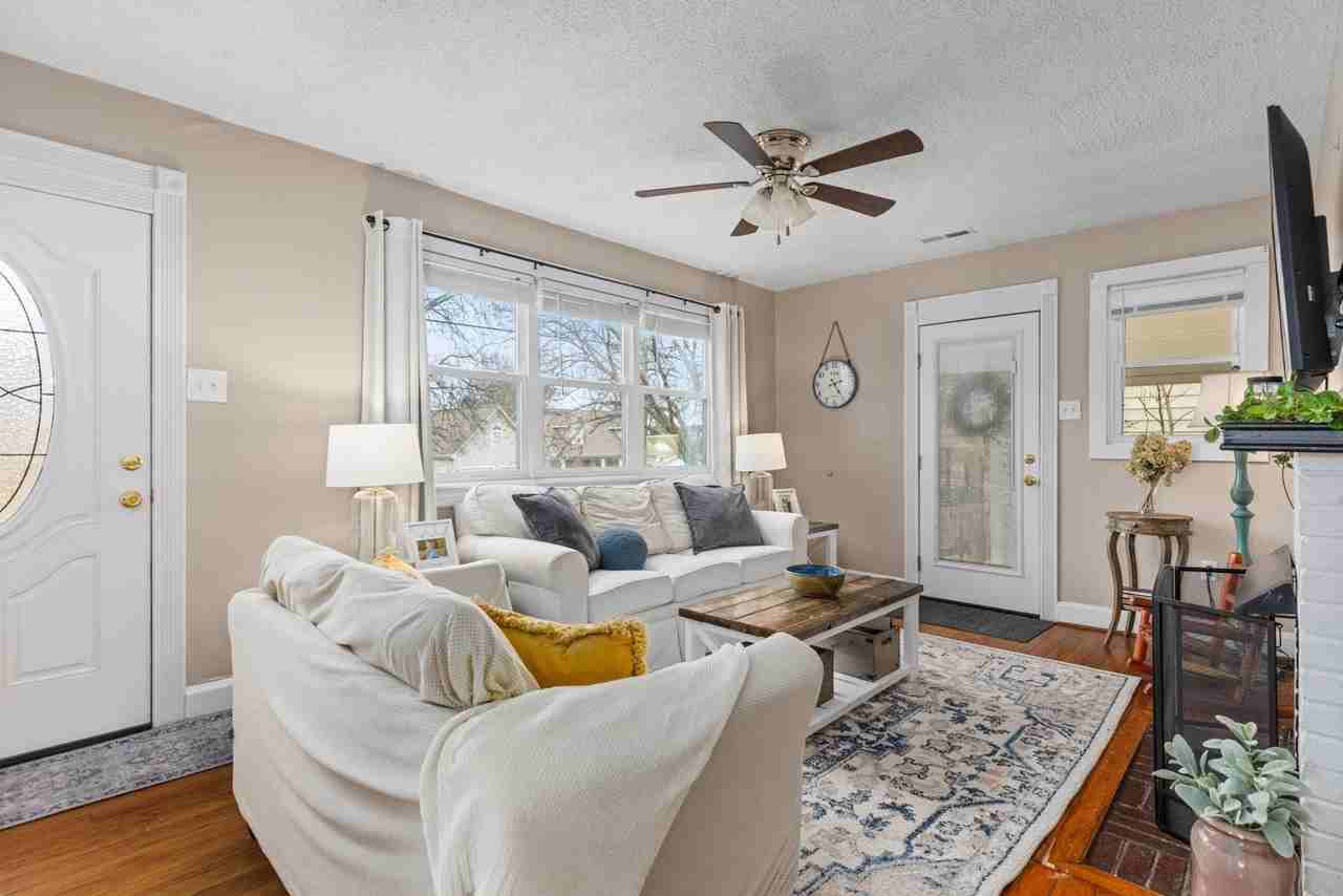 800 Ford Ave - Photo 6 of 18