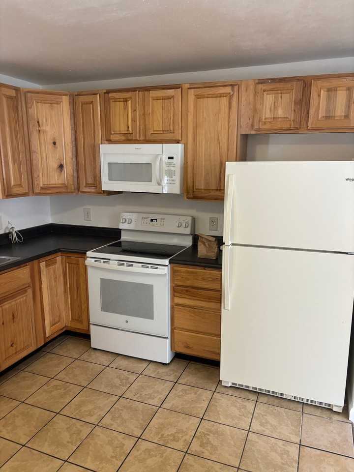3607 Sheffield Ln - Photo 2 of 14