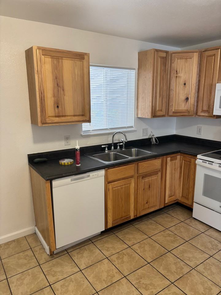 3607 Sheffield Ln - Photo 3 of 14