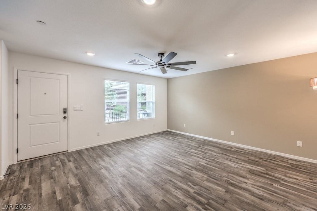 7377 Philip Cove St - Photo 6 of 41