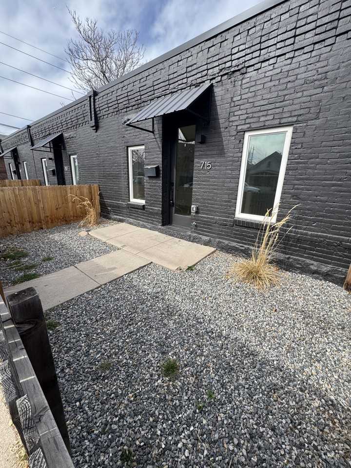 717 West 9th Avenue - Photo 5 of 11