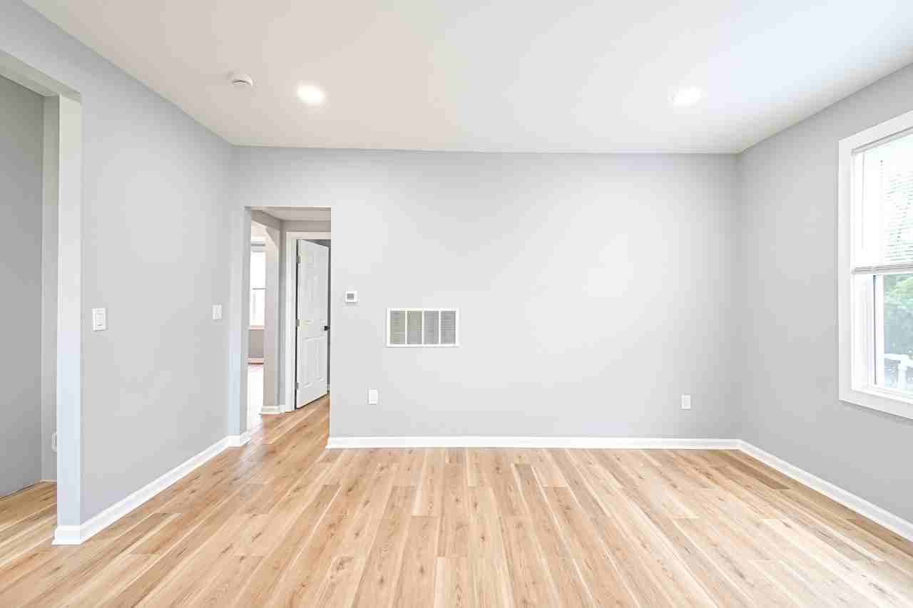 9350 Reading Road - Photo 6 of 27