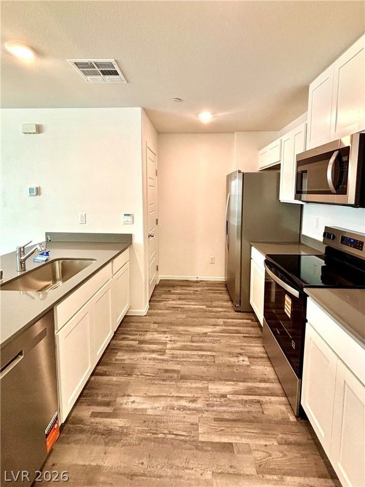 7373 Philip Cove St - Photo 2 of 36