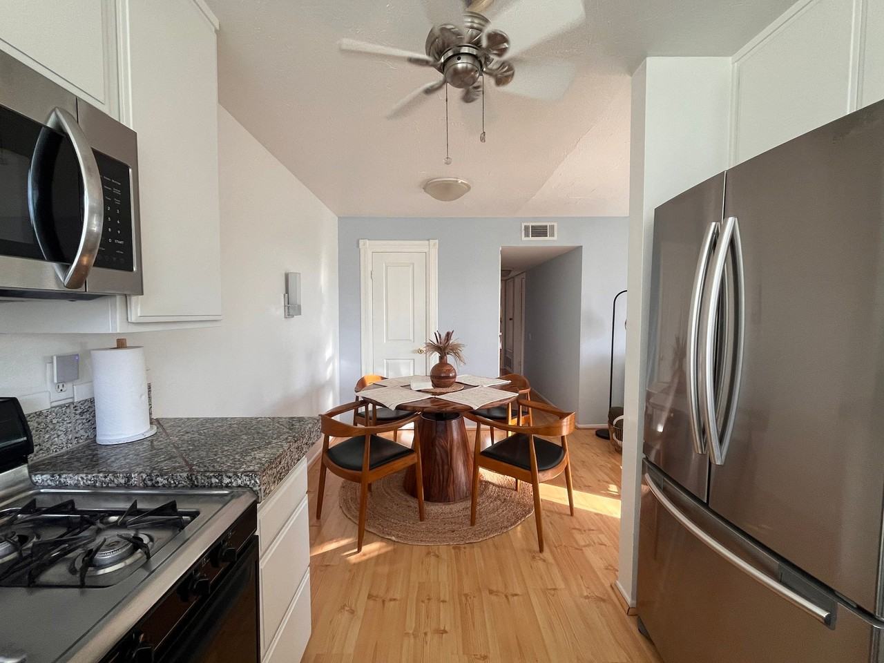 3075 Harbor Blvd - Photo 4 of 20