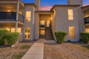 featured image of 2961 Country Manor Ln #14