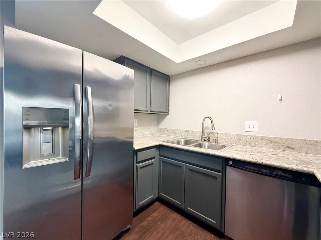 5219 Caliente St #16 - Photo 6 of 13