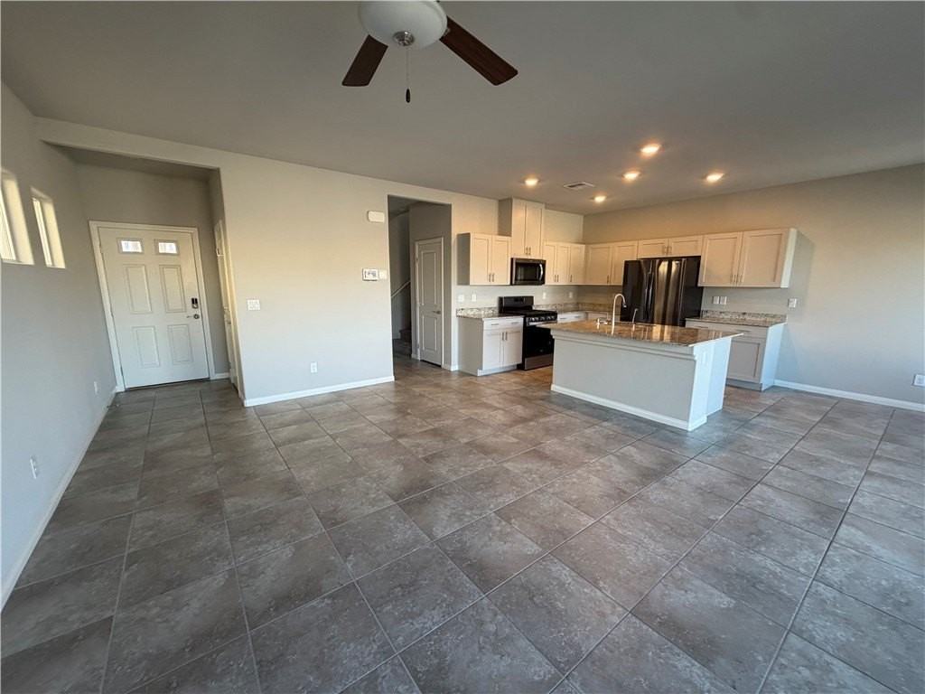 8231 Selenite St - Photo 6 of 50