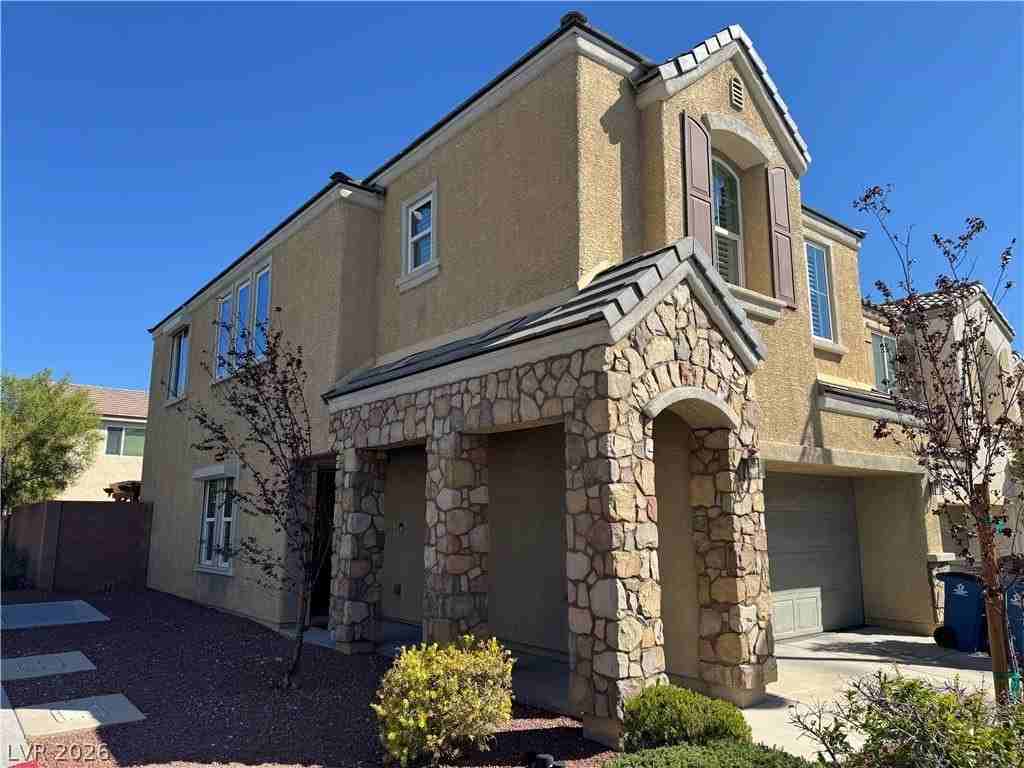 10240 Danskin Dr - Photo 3 of 13