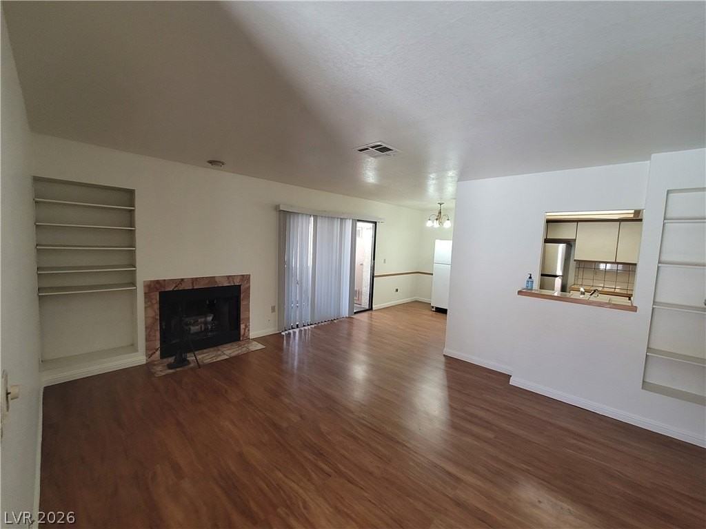 1321 Del Mar St #202 - Photo 7 of 30