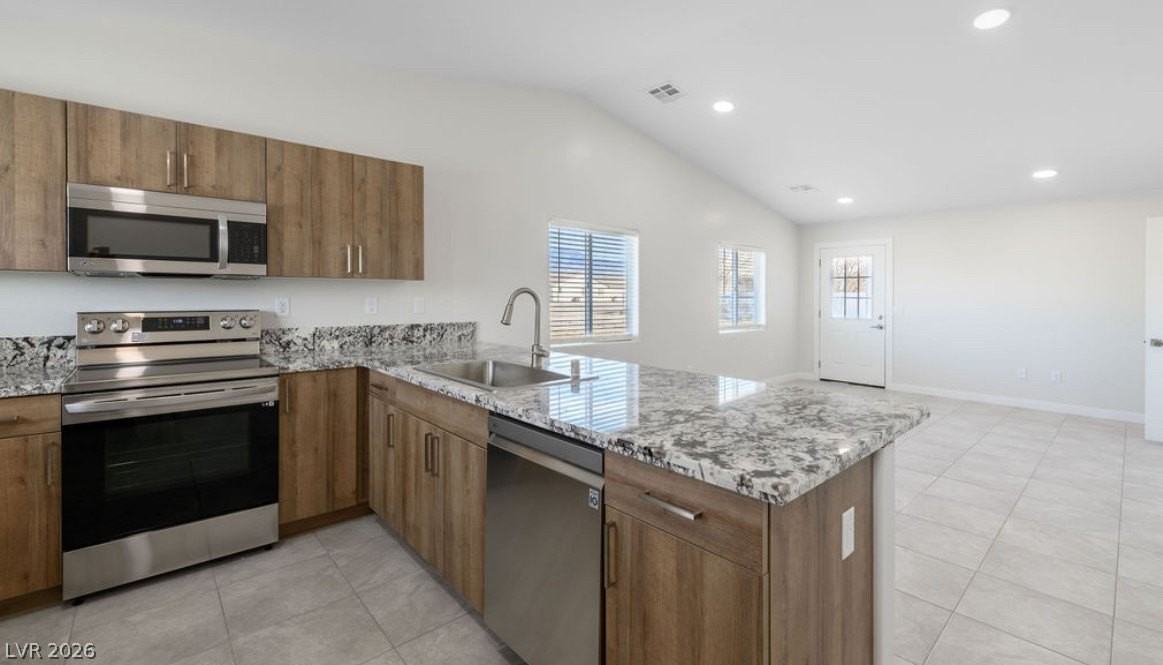 1730 Sycamore Ave #A - Photo 6 of 14