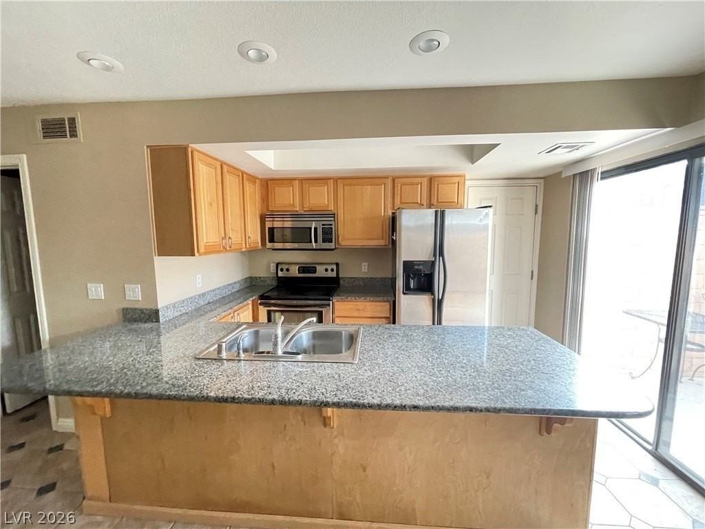 240 Shadybrook Ln #B - Photo 5 of 17