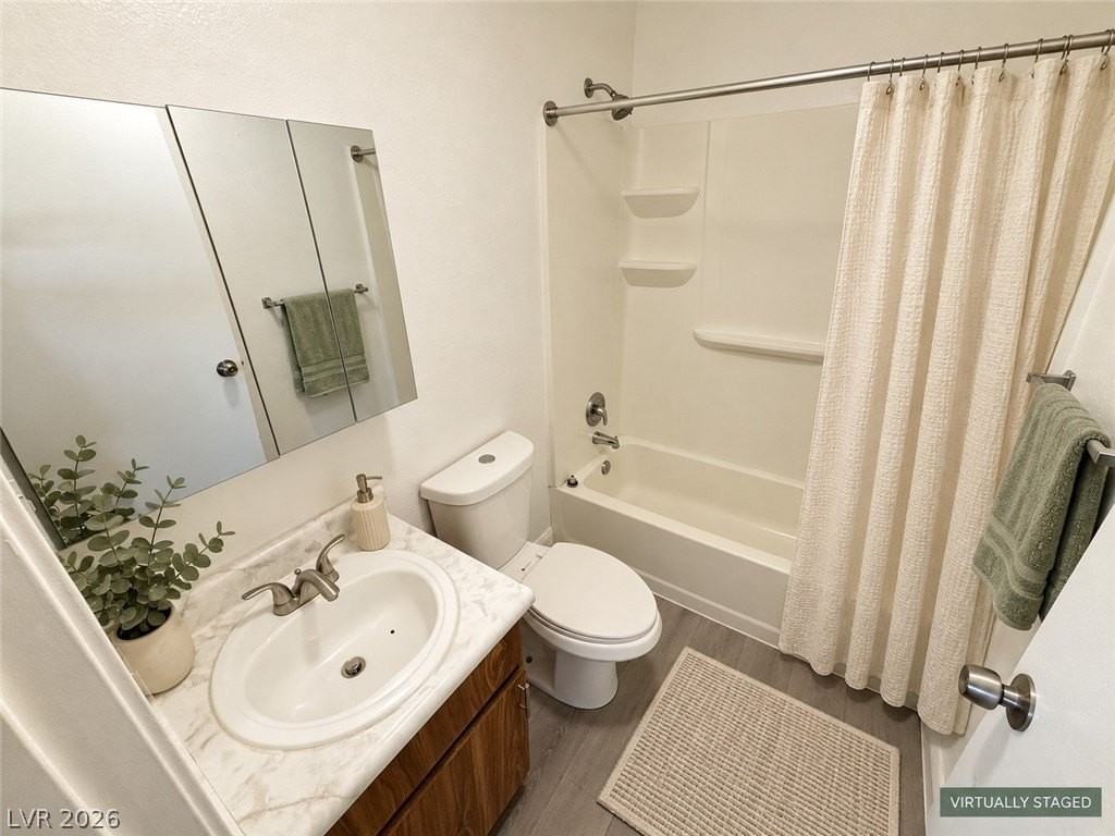 225 E Foster Ave #2 - Photo 4 of 6