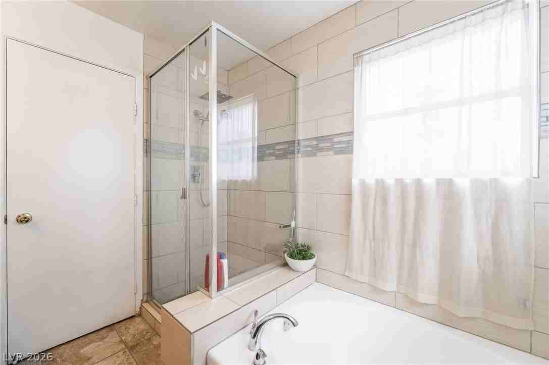 6361 Chisos Dr - Photo 4 of 35