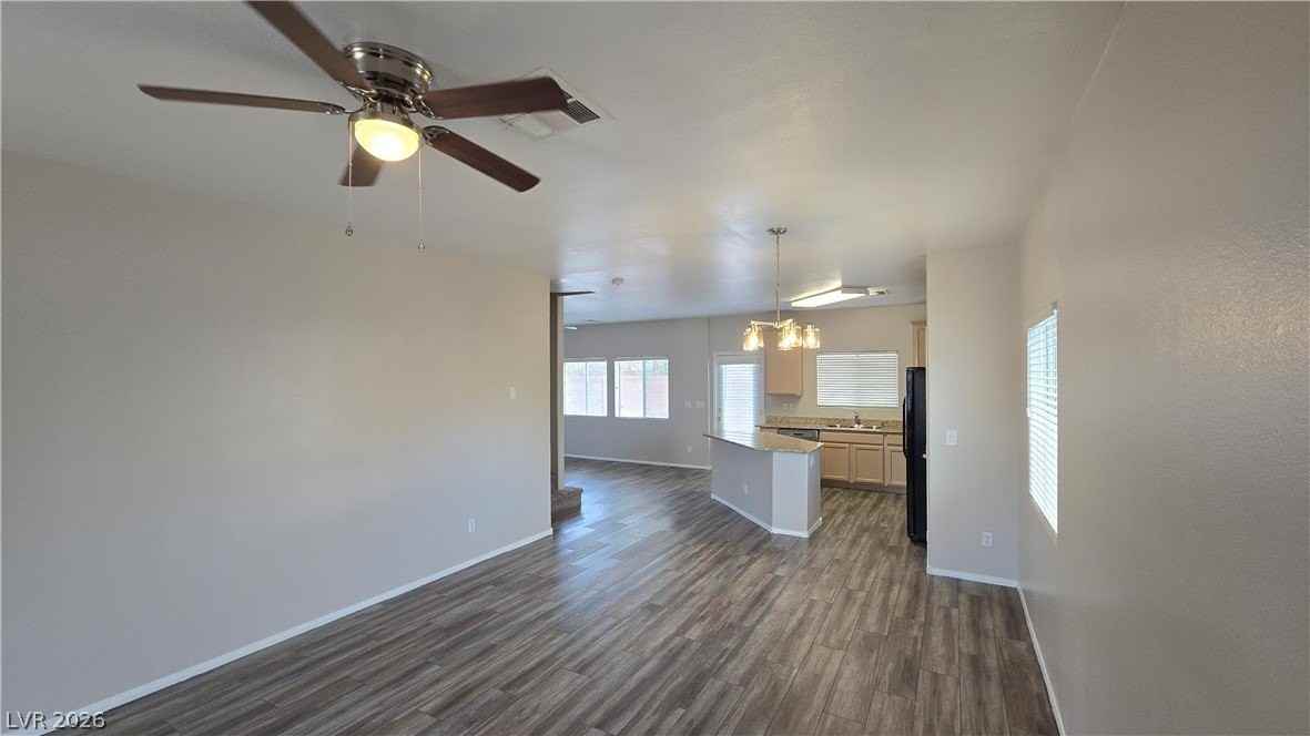 2920 Bridleton Ave - Photo 4 of 21