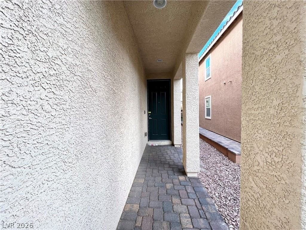 9198 Valley Betica Ave - Photo 2 of 31