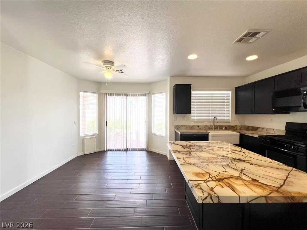 10996 Crispinio St - Photo 6 of 23
