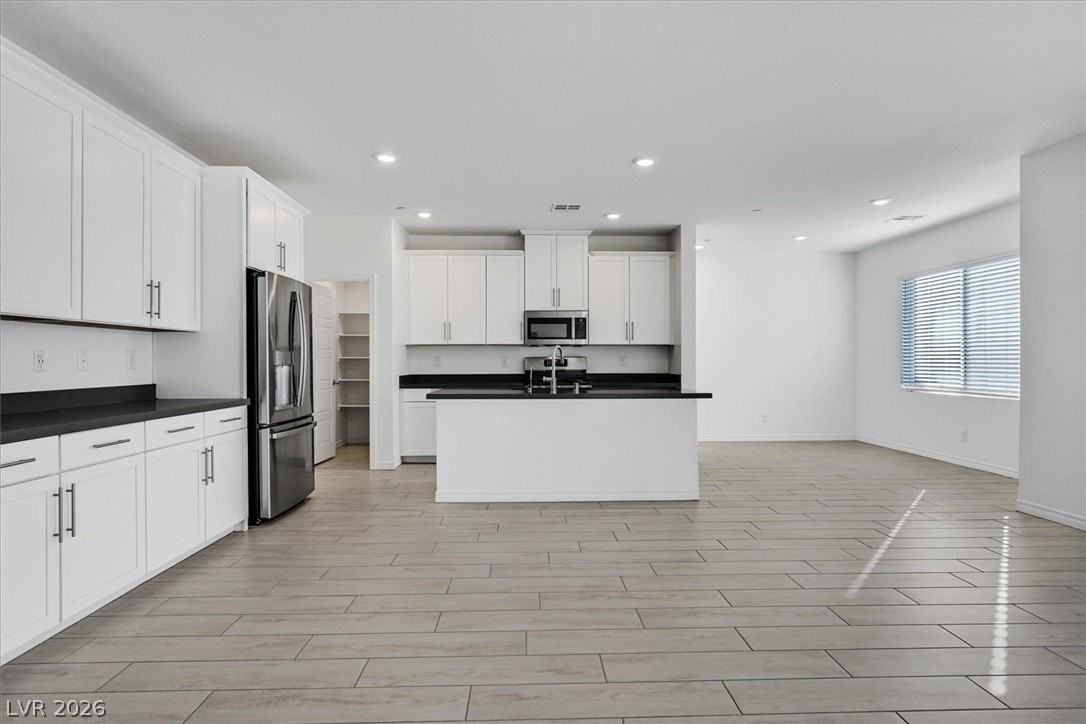 303 Fletcher Falls St - Photo 4 of 31