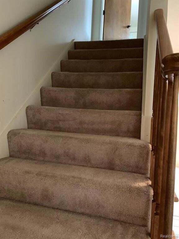 624 Burr Oak Dr - Photo 5 of 8