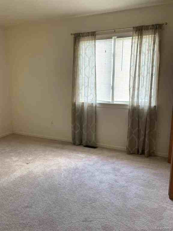624 Burr Oak Dr - Photo 7 of 8
