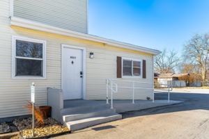 featured image of 433 W Grand St #B