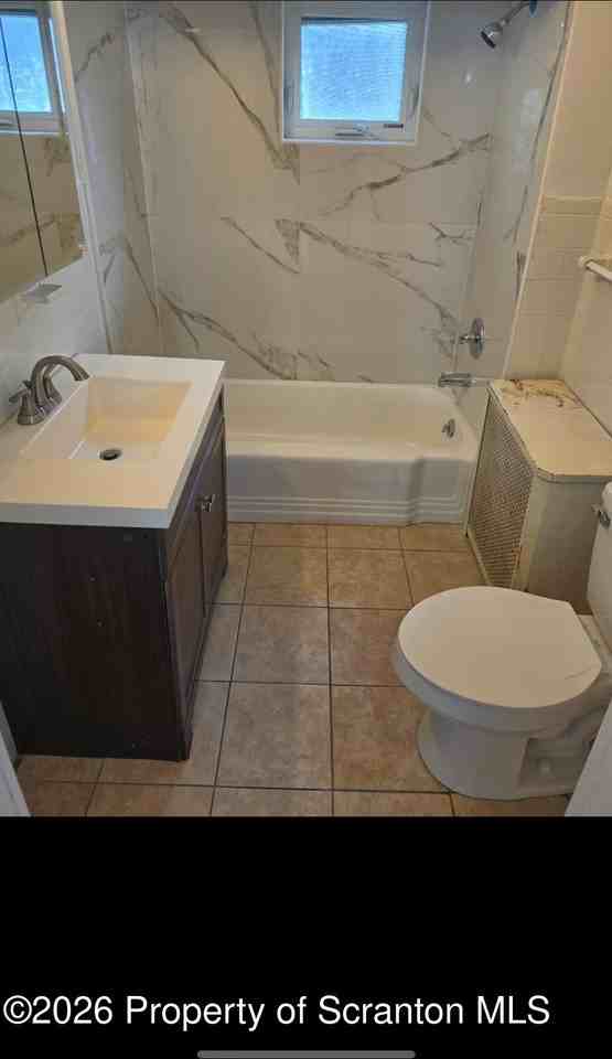120 Ridgeway St - Photo 6 of 17