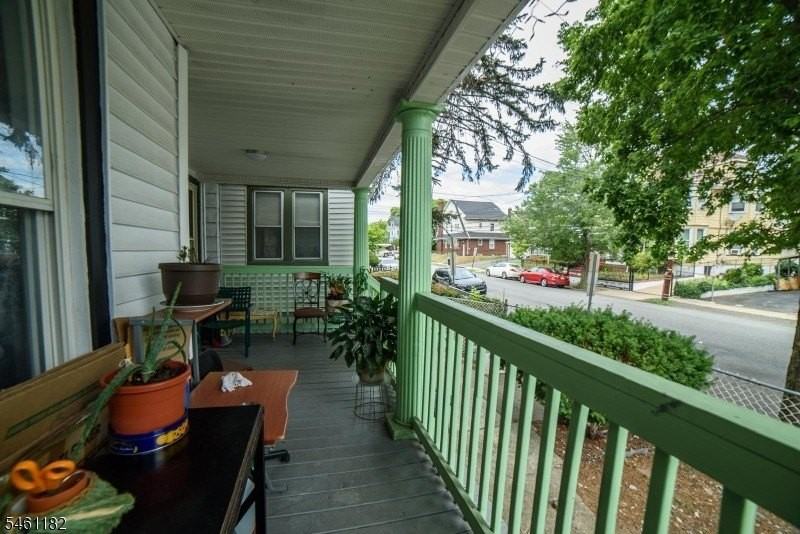 712 E 27th St #2 - Photo 2 of 10