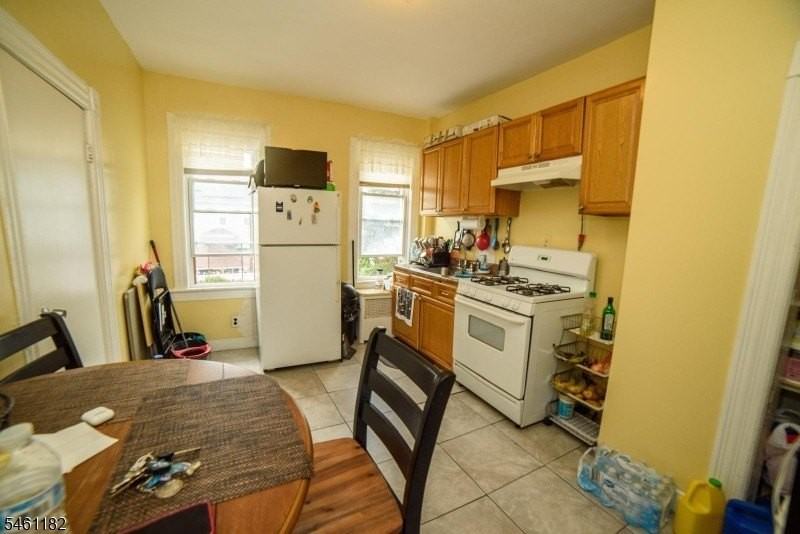 712 E 27th St #2 - Photo 3 of 10