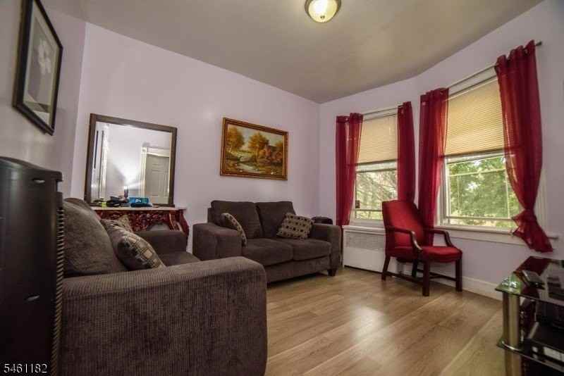 712 E 27th St #2 - Photo 5 of 10