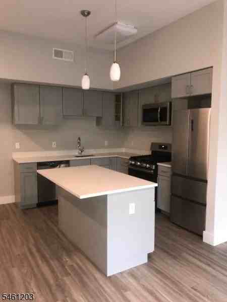 22 Center St #203 - Photo 4 of 28