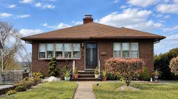 featured image of 115 Lower Notch Rd #1