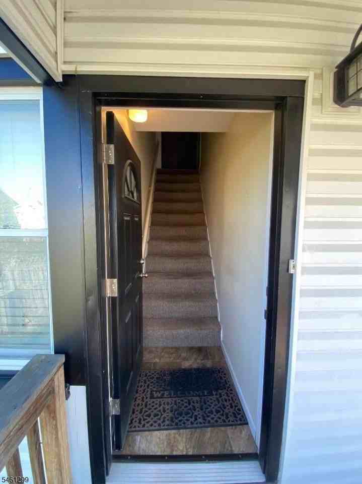 229 Thompson Ave #2 - Photo 3 of 11