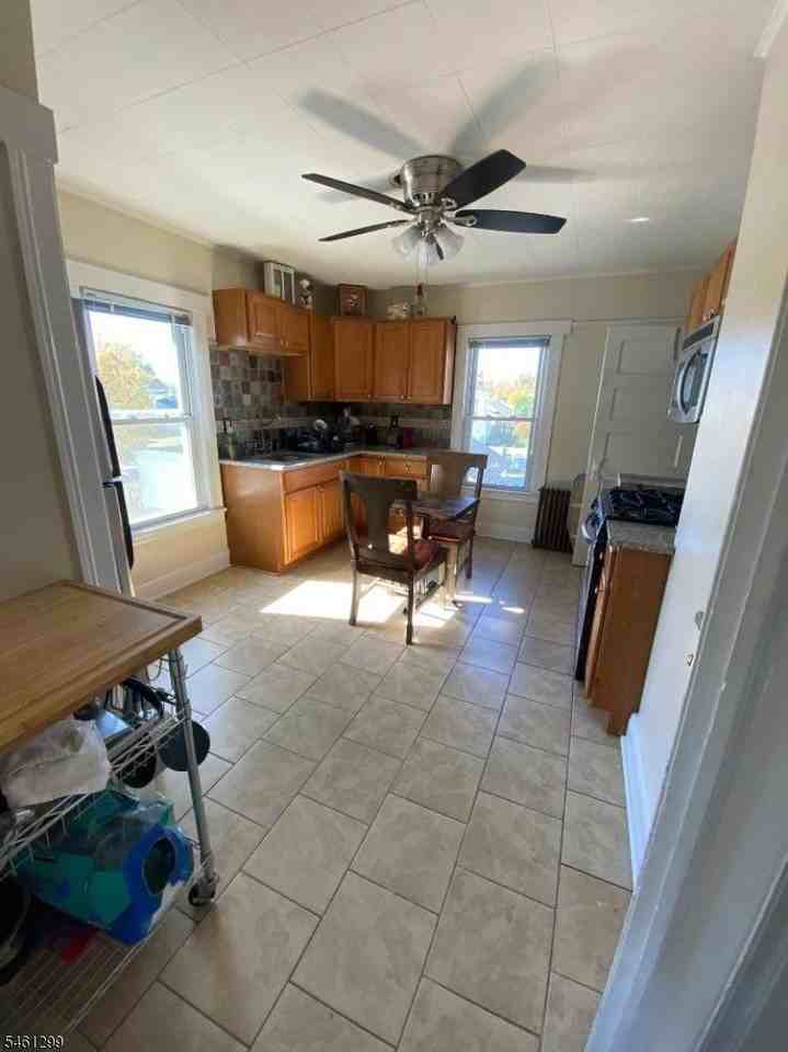 229 Thompson Ave #2 - Photo 6 of 11