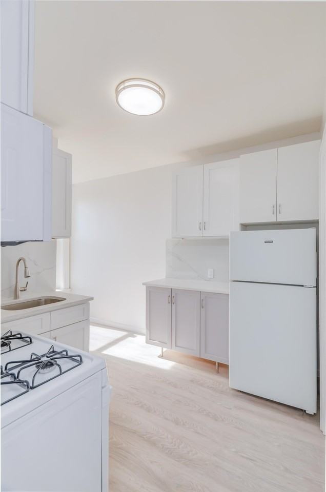 298 Princeton Ave #2 - Photo 3 of 12