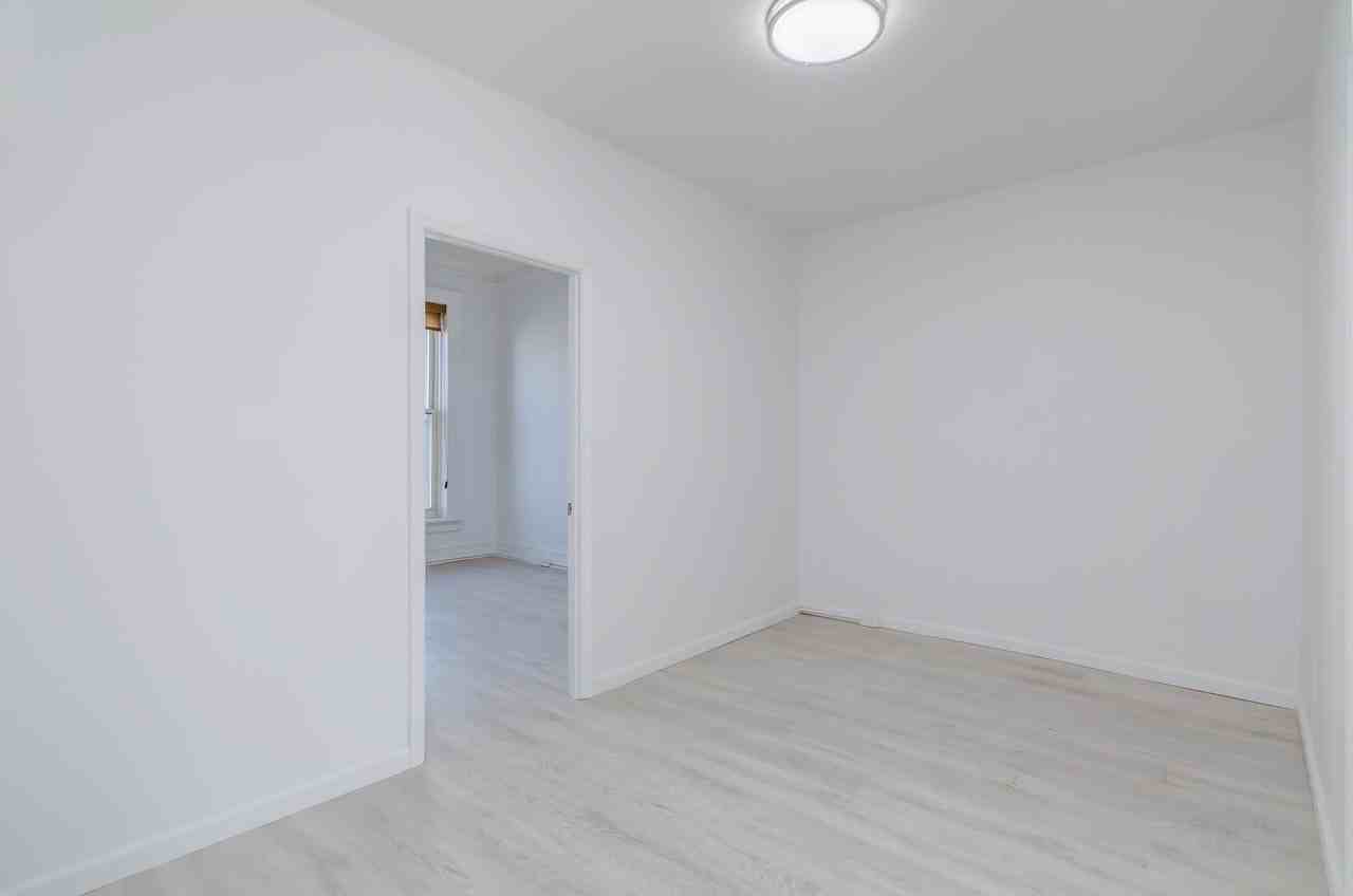 298 Princeton Ave #2 - Photo 5 of 12