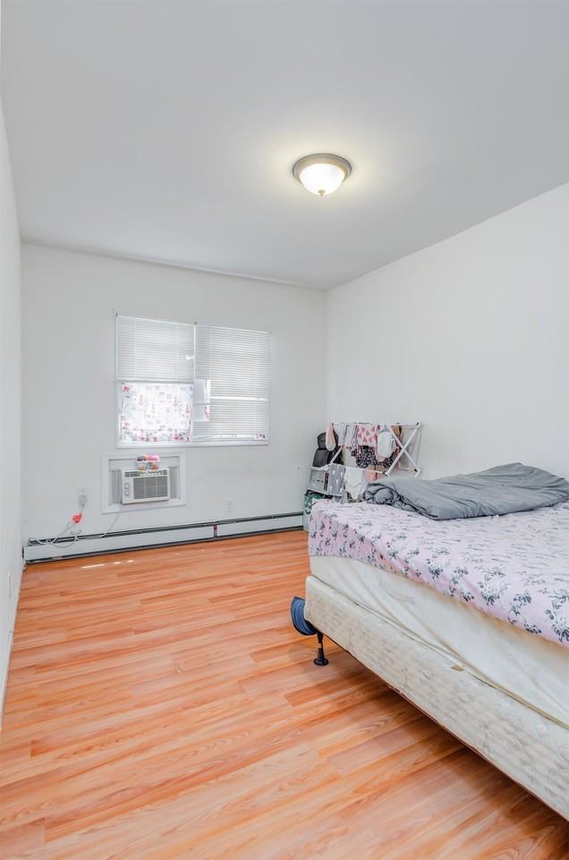 77 Wallis Ave #2 - Photo 4 of 6