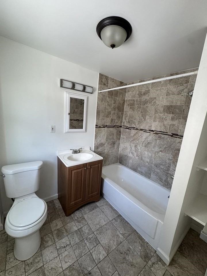 77 Wallis Ave #2 - Photo 5 of 6
